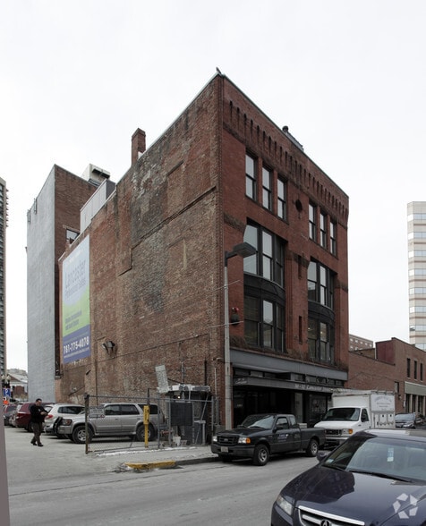 30-32 Lancaster St, Boston, MA for lease - Primary Photo - Image 1 of 5