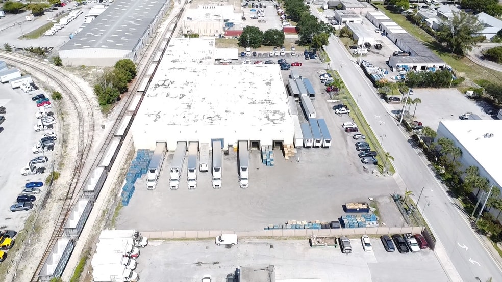 1240 W 13th St, Riviera Beach, FL for sale - Aerial - Image 2 of 10