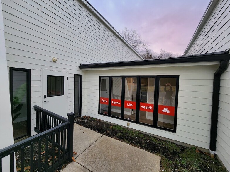 1981 Granville Pike, Lancaster, OH à louer - Photo du bâtiment - Image 3 de 7