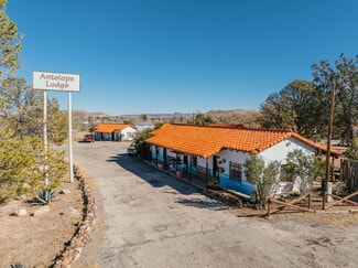 More details for 2310 W Highway 90, Alpine, TX - Hospitality for Sale