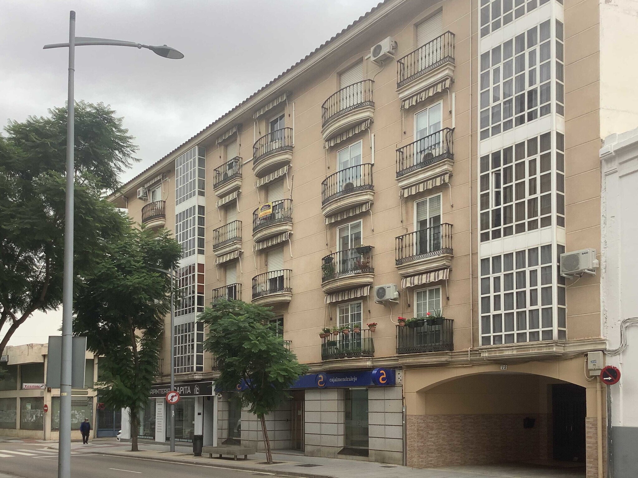 Multifamily in Villanueva de la Serena, Badajoz for sale Primary Photo- Image 1 of 2