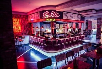 374 North End Rd, Londres à louer Photo intérieure- Image 1 de 2