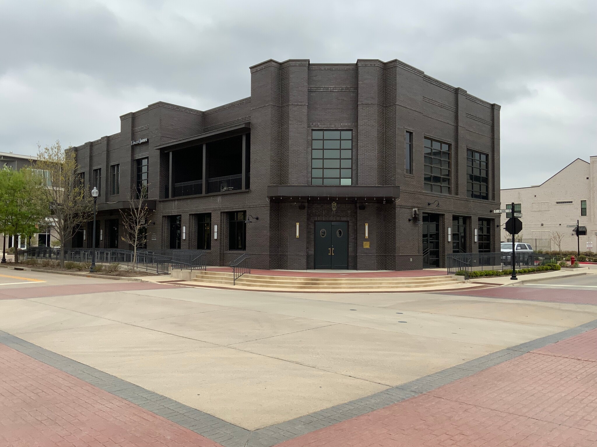 320 S Oak St, Roanoke, TX for lease Building Photo- Image 1 of 10