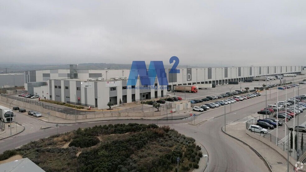 Industriel dans Cabanillas del Campo, Guadalajara à louer - Photo du bâtiment - Image 2 de 16