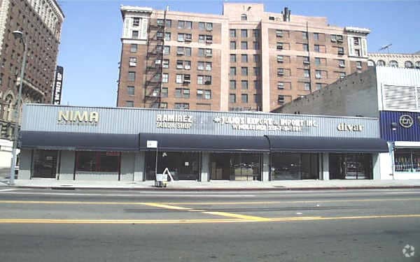 1059-1065 S Main St, Los Angeles, CA for lease - Building Photo - Image 3 of 9
