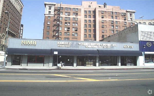 1059-1065 S Main St, Los Angeles, CA à louer - Photo du bâtiment - Image 3 de 9