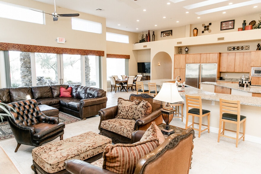 1722 E Tamar Rd, Phoenix, AZ for sale - Building Photo - Image 3 of 24