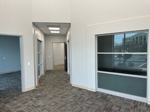 2228-2240 Ball Dr, Saint Louis, MO for lease Interior Photo- Image 2 of 4