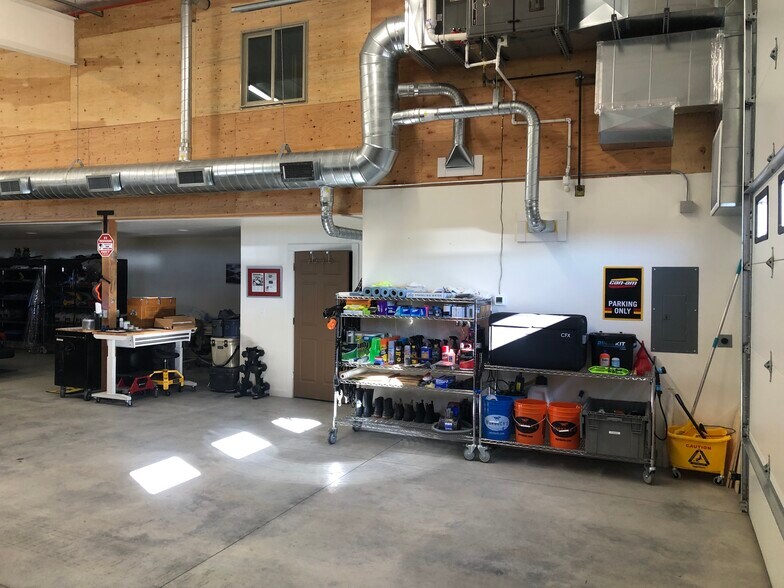 18 Business Park Rd, Livingston, MT à vendre - Photo du bâtiment - Image 1 de 1