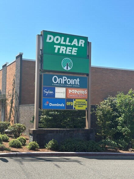 14621-14629 SE McLoughlin Blvd, Portland, OR à vendre - Photo du bâtiment - Image 3 de 10