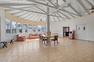 1324 Broadway, Santa Maria, CA à louer Photo intérieure- Image 2 de 17
