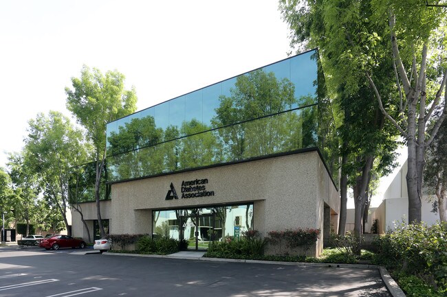 Plus de détails pour 17752 Mitchell N, Irvine, CA - Bureau à louer