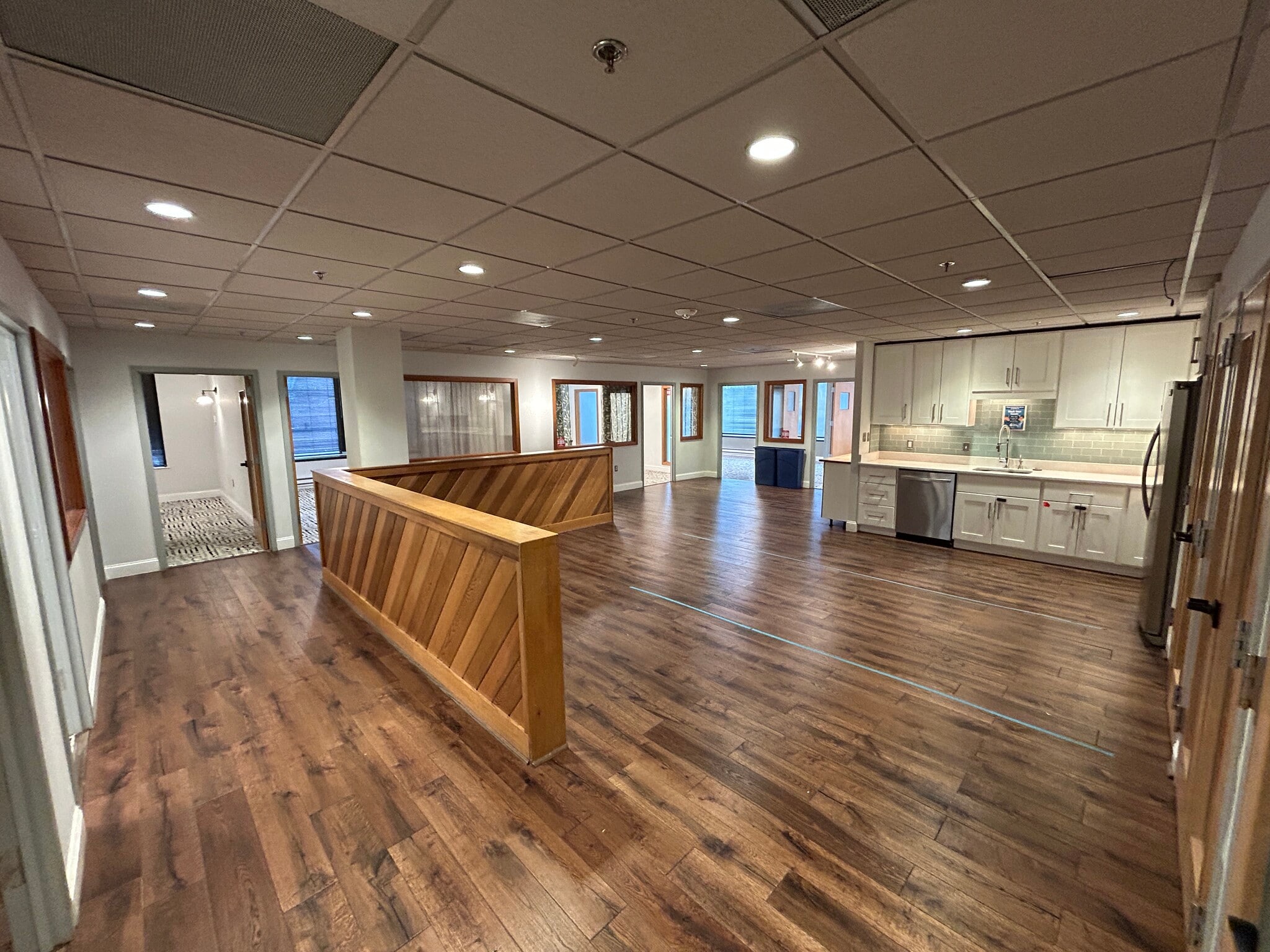 7945 Macarthur Blvd, Cabin John, MD for lease Interior Photo- Image 1 of 7