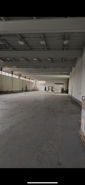 47 Langstaff Ave, Edison, NJ à vendre - Photo intérieure - Image 3 de 4