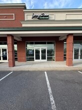 1000 Jerry Dove Rd, Bridgeport, WV for lease Interior Photo- Image 1 of 11