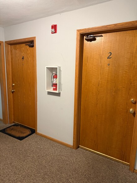 5035 3rd St NE, Minneapolis, MN à vendre - Photo du bâtiment - Image 2 de 12