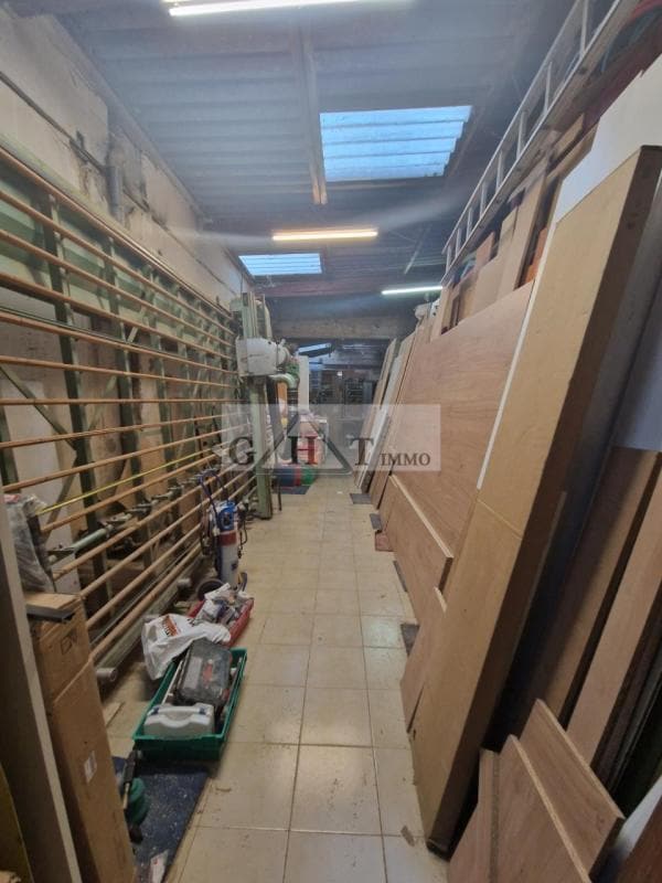 Industrial in Drancy for sale Interior Photo- Image 1 of 4