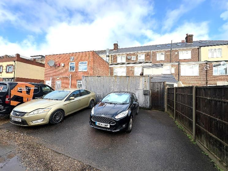 210 Havant Rd, Portsmouth for sale - Building Photo - Image 3 of 10