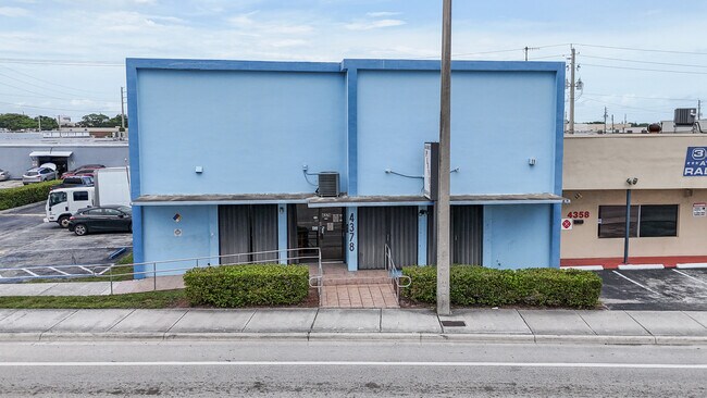 Plus de détails pour 4378 N Dixie Hwy, Oakland Park, FL - Industriel à vendre
