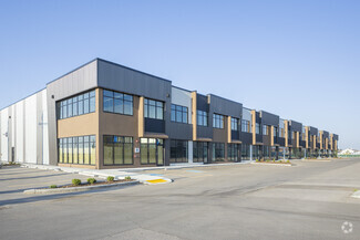 Plus de détails pour 120 Commercial Dr, Calgary, AB - Industriel/Logistique à louer