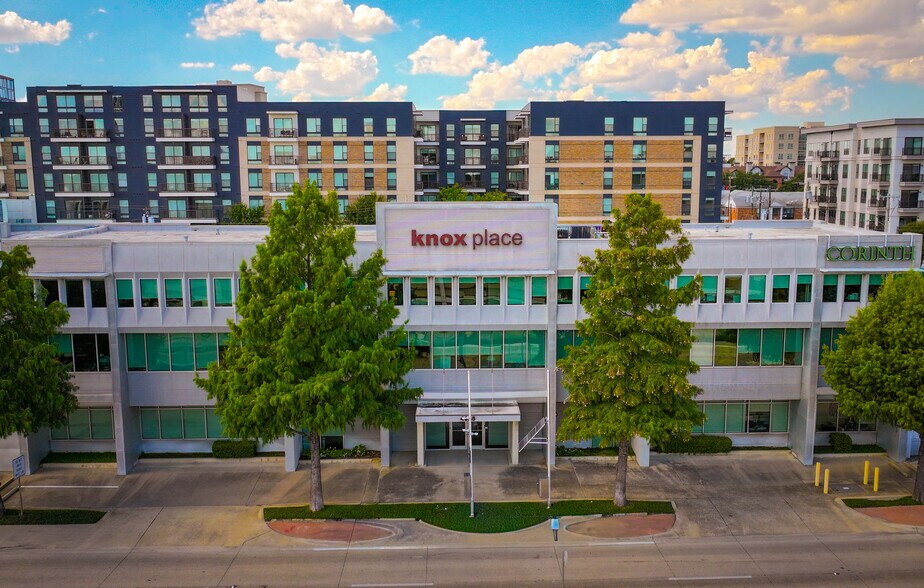 4633 N Central Expy, Dallas, TX à louer - Photo du bâtiment - Image 2 de 6