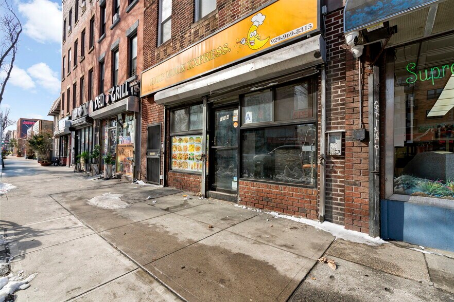 614 4th Ave, Brooklyn, NY à louer - Photo du bâtiment - Image 2 de 2