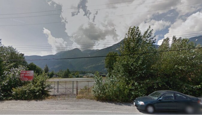 38925 Progress Way, Squamish, BC à vendre - Photo principale - Image 2 de 3