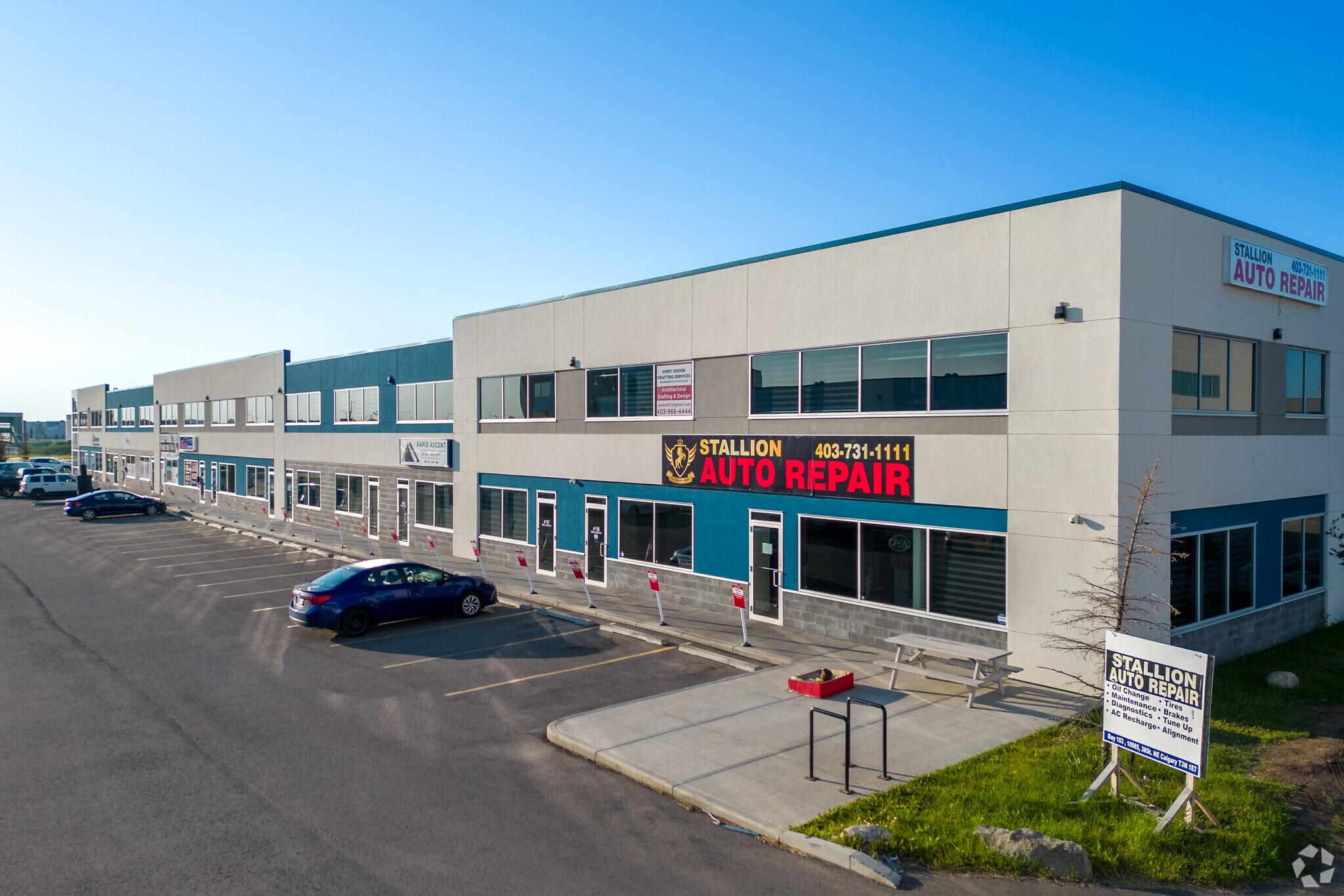 10985 38th St NE, Calgary, AB à vendre Photo du bâtiment- Image 1 de 30