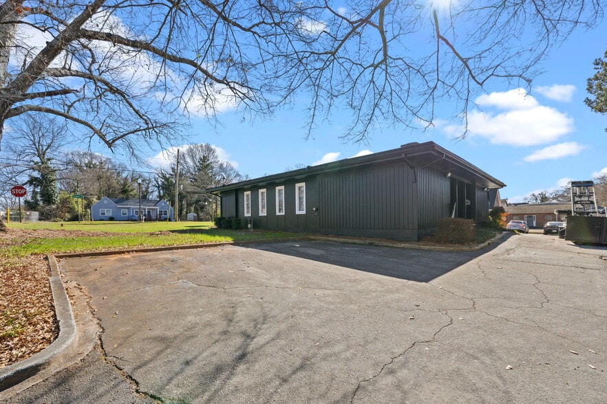 325 Candler Rd SE, Atlanta, GA for lease - Building Photo - Image 3 of 18