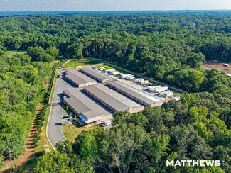 Plus de détails pour 2421 Ga-124, Jefferson, GA - Commerce de détail à vendre
