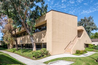 Plus de détails pour 2942 Daimler St, Santa Ana, CA - Bureau à vendre