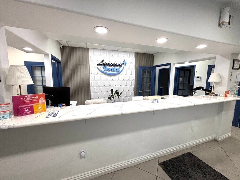 1212 S Maryland Pky, Las Vegas, NV for sale - Building Photo - Image 2 of 15