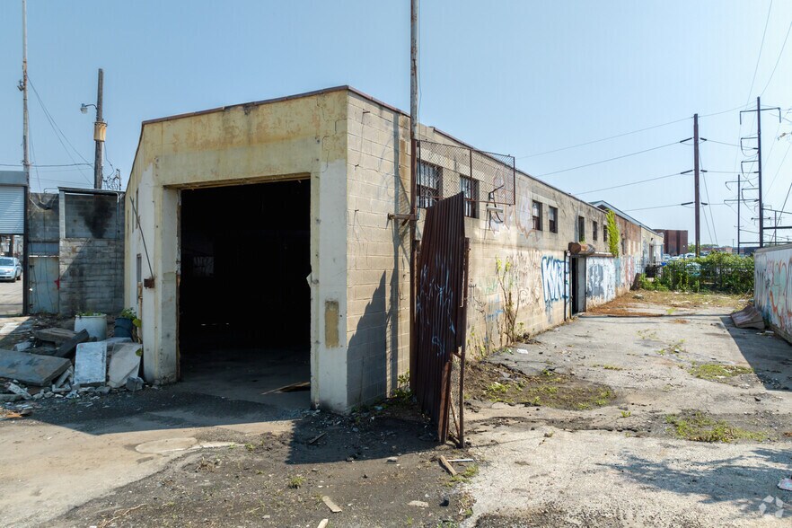 3503-3513 N Lawrence St, Philadelphia, PA for sale - Building Photo - Image 2 of 11