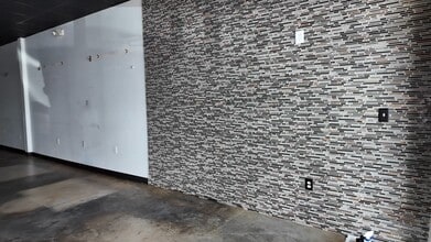 6035 Peachtree Rd, Atlanta, GA à louer - Vidéo sur l’inscription commerciale 