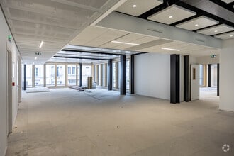 88-90 Rue Cardinet, Paris for lease Interior Photo- Image 1 of 6