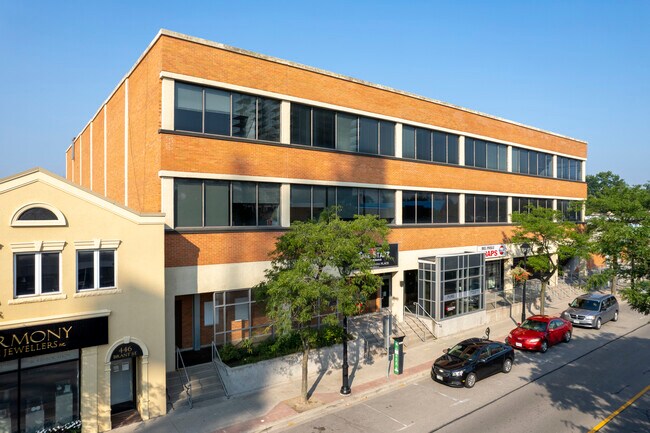 Plus de détails pour 460 Brant St, Burlington, ON - Bureau, Commerce de détail à louer