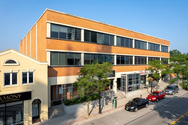 Plus de détails pour 460 Brant St, Burlington, ON - Plusieurs types d'espaces à louer