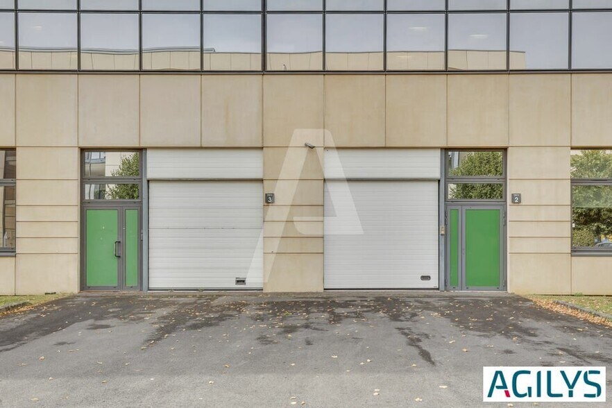 3 Avenue Du Canada, Les Ulis à louer - Photo du bâtiment - Image 3 de 8