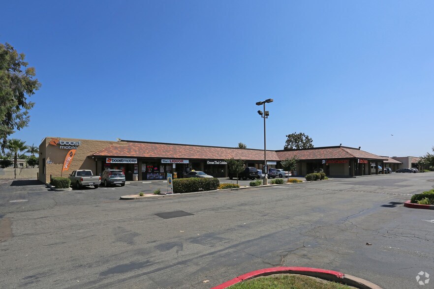 3846-3882 Mission Ave, Oceanside, CA à louer - Photo du bâtiment - Image 3 de 11