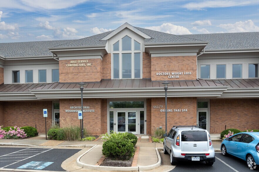 46179 Westlake Dr, Sterling, VA for sale - Building Photo - Image 2 of 5