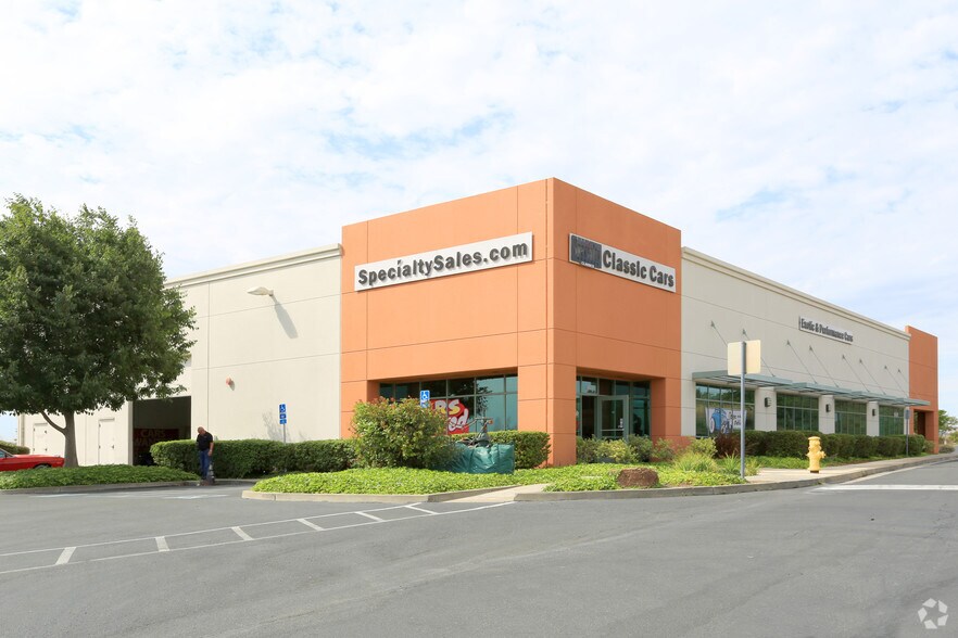 5200-5234 Gateway Plaza Dr, Benicia, CA à vendre - Photo principale - Image 1 de 11