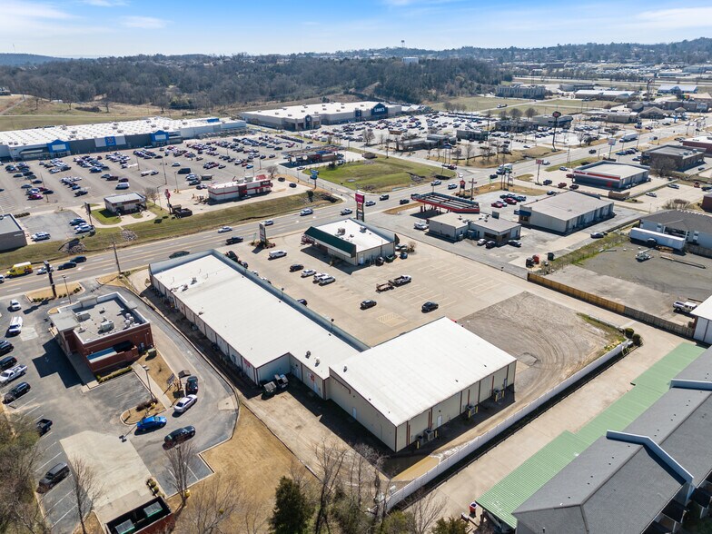 2213-2217 Fayetteville Rd, Van Buren, AR for sale - Building Photo - Image 2 of 25