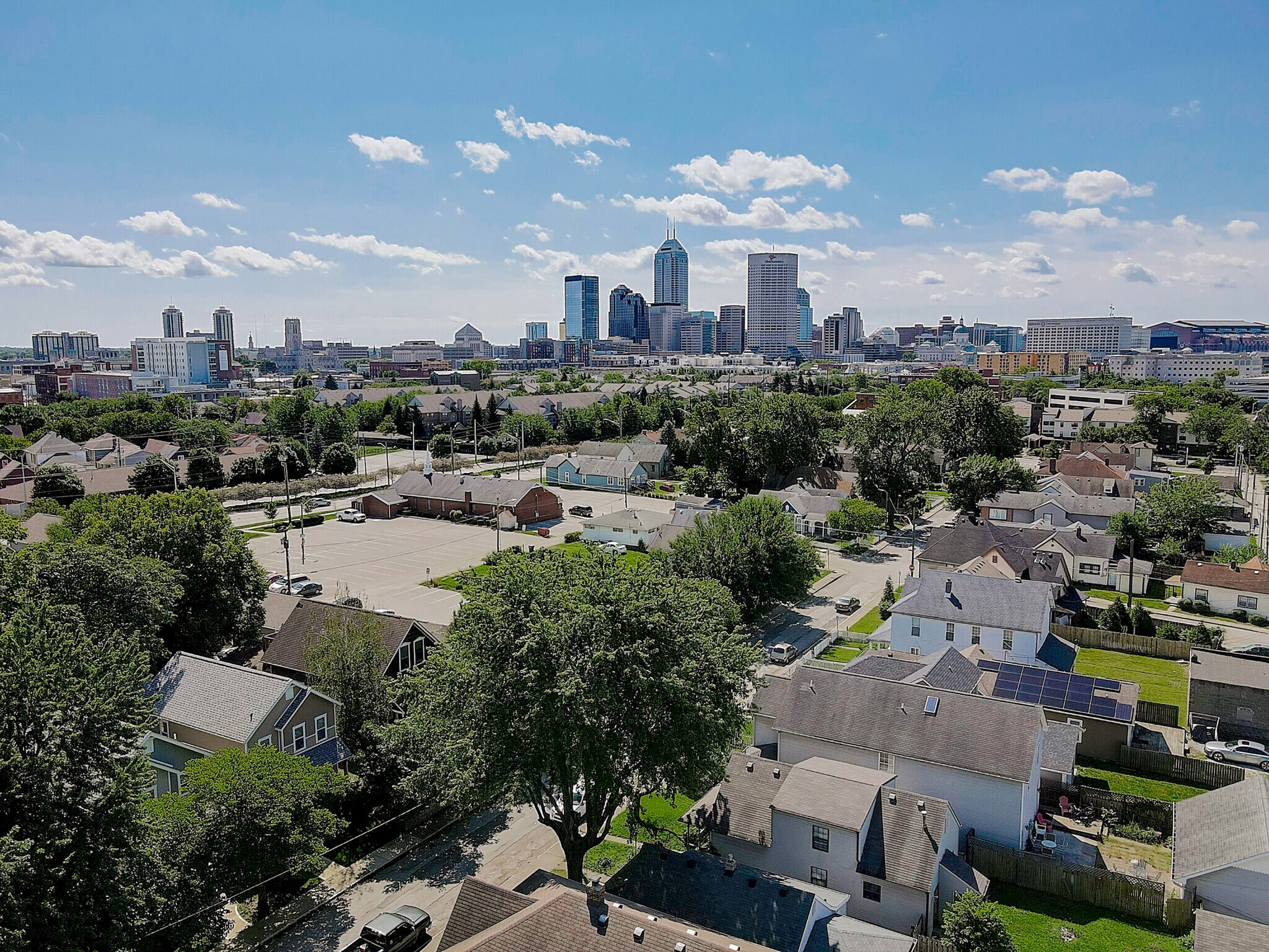 $$$$ 3-Property Portfolio Downtown Indy portefeuille de 3 propriétés à vendre sur LoopNet.ca Photo du bâtiment- Image 1 de 43