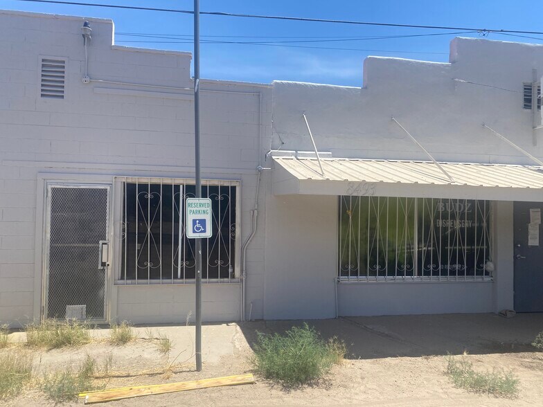 8493-8495 S Main St, Mesilla Park, NM à vendre - Photo du bâtiment - Image 2 de 10