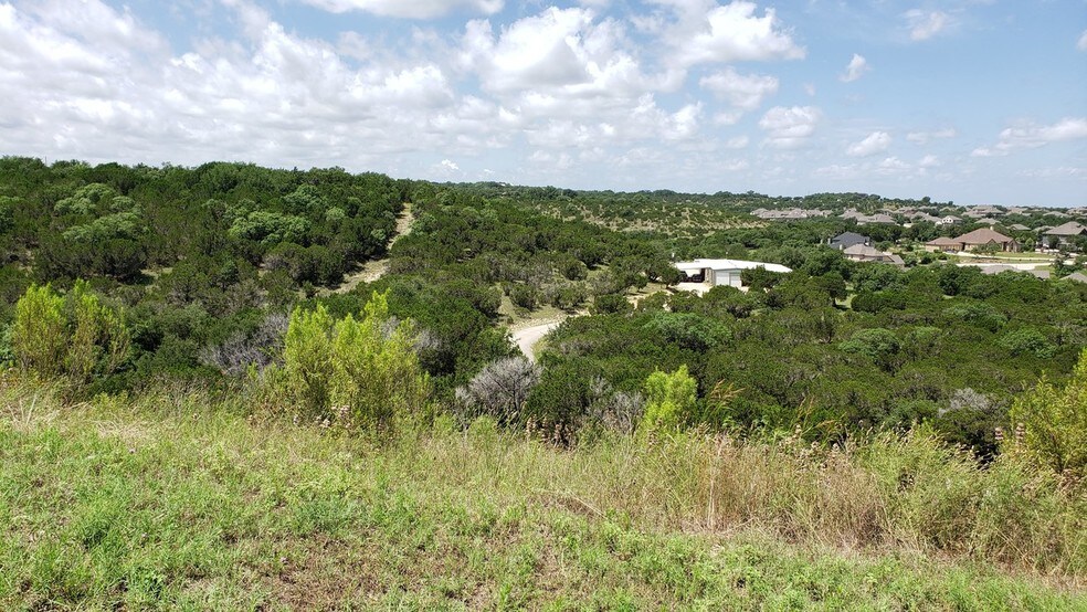 21511 State Highway 71 W, Spicewood, TX à vendre - Photo du bâtiment - Image 3 de 6