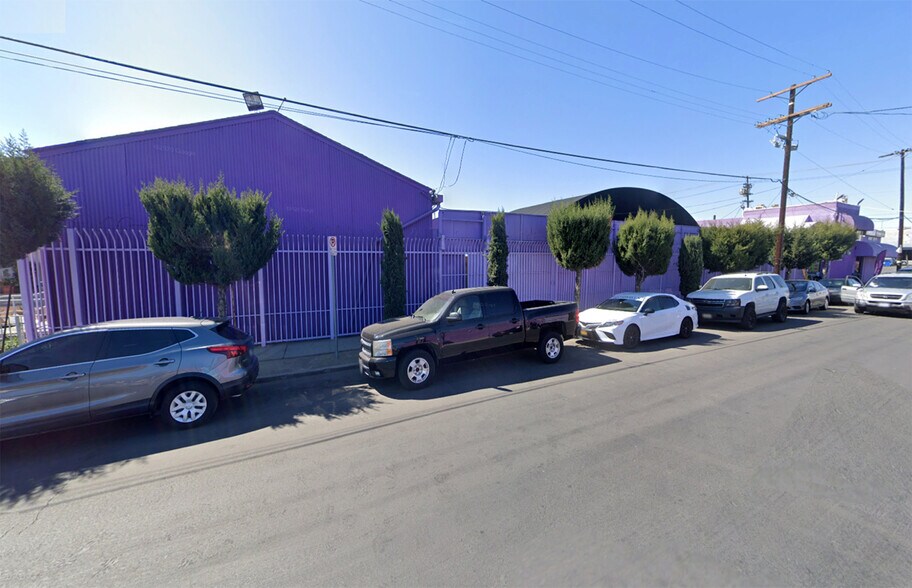 307 E Jefferson Blvd, Los Angeles, CA à vendre - Photo du bâtiment - Image 3 de 13