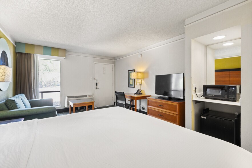 2510 W Greenway Rd, Phoenix, AZ à vendre - Photo intérieure - Image 3 de 47