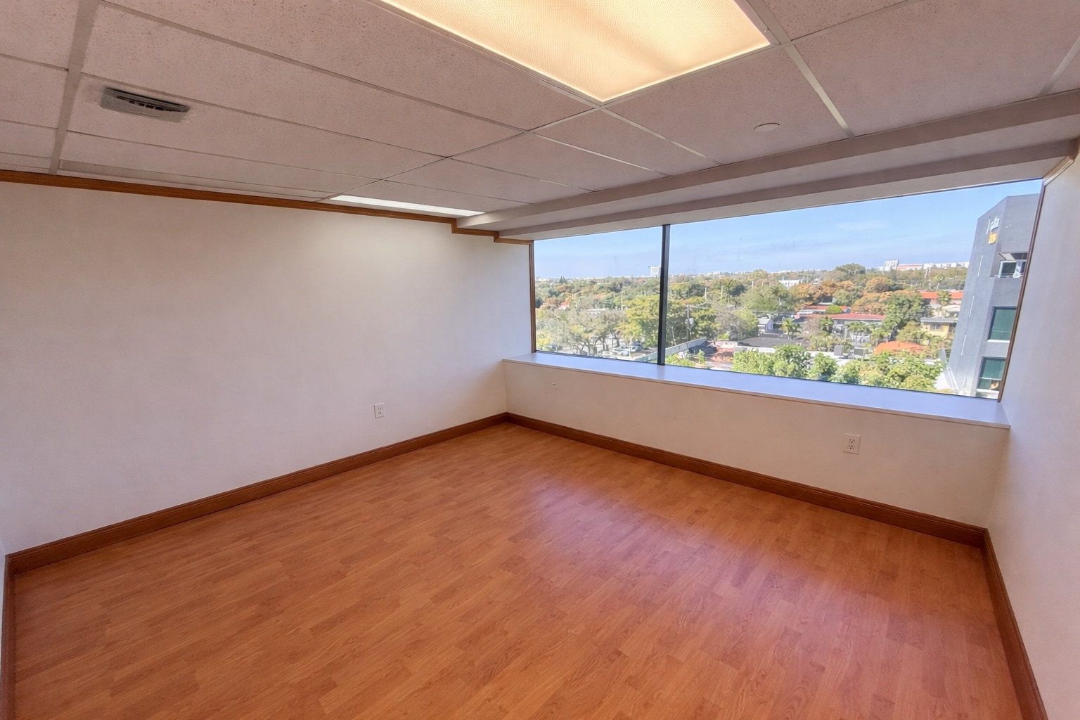 2150 Coral Way, Miami, FL for lease Interior Photo- Image 1 of 4