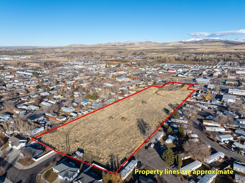 4951 Yellowstone Avenue Ave, Chubbuck, ID à vendre - Photo du bâtiment - Image 3 de 13