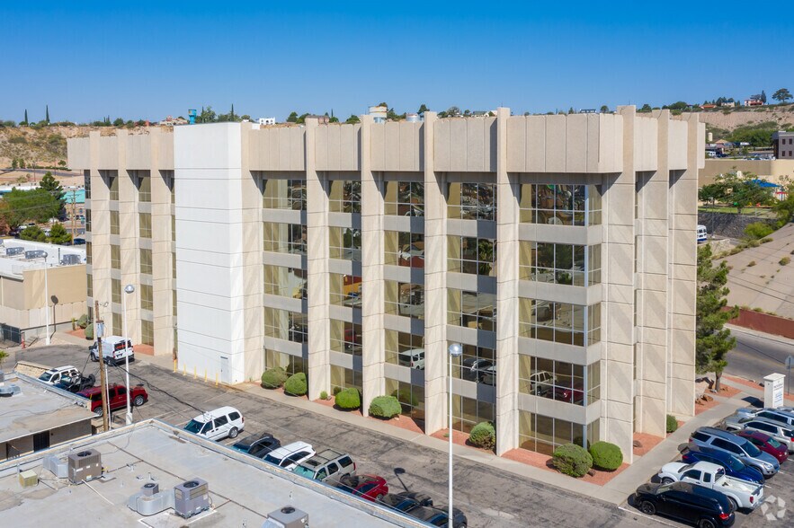1250 E Cliff Dr, El Paso, TX à louer - Photo du bâtiment - Image 2 de 2